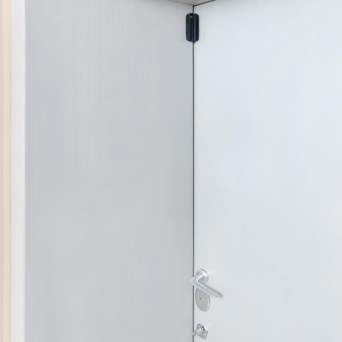 ajax-door-protect-black